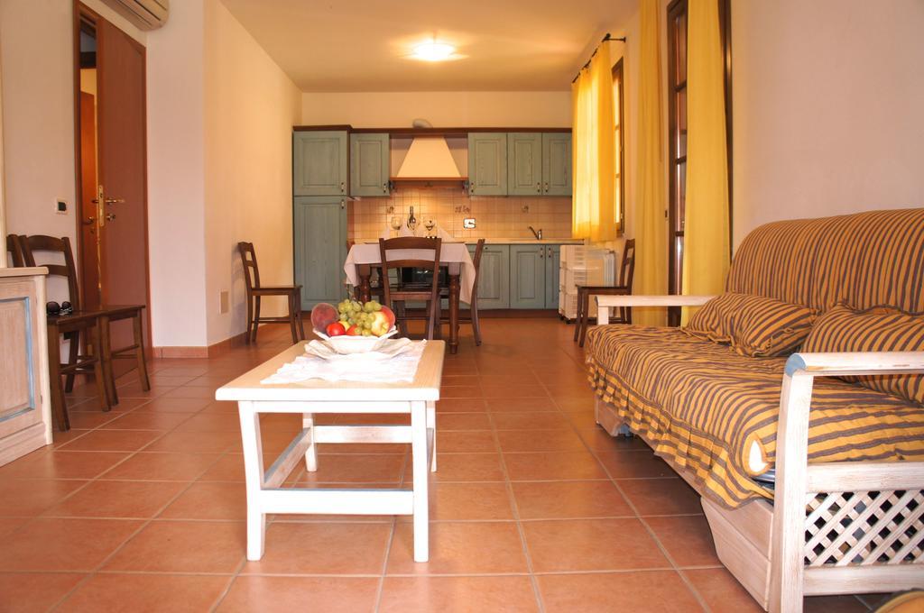 Appartamenti In Residence Villa Santa Maria 圣温琴佐 客房 照片
