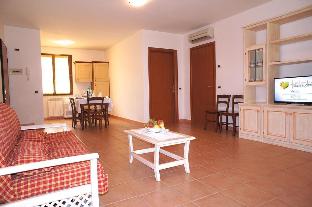 Appartamenti In Residence Villa Santa Maria 圣温琴佐 外观 照片